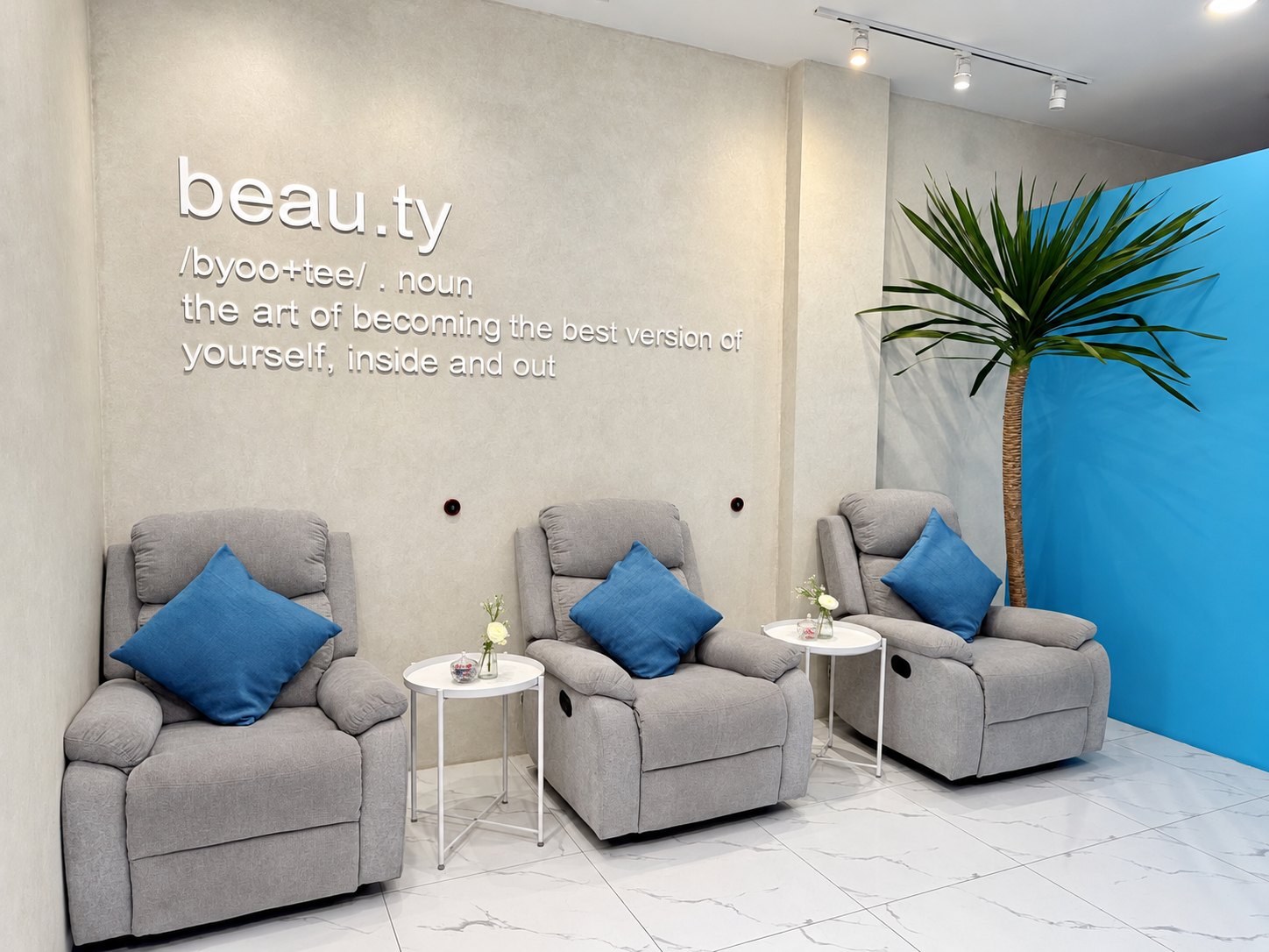 Inside byoo + tee clinic, Lilac – Marikina